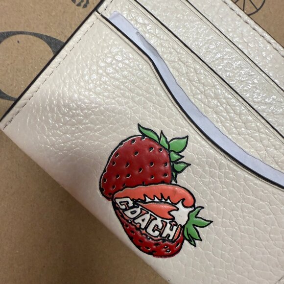 coach Slim Id Card Case With Strawberry Graphic car33 - Picture 2 of 4